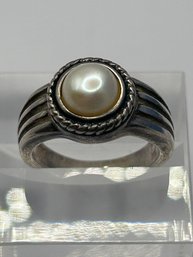 Sterling Silver Ring With Lovely Opal Stone. Size 7.  8.04 G.