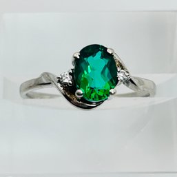 Sterling Silver Green Stone Solitaire Size 9, 2.2 G