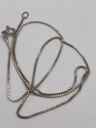 Italy - Sterling Box Chain  2.54g   18'long