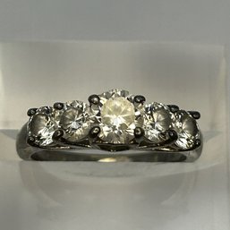Sterling Silver Ring With Five Clear Stones Heart Detail. Size 8, 4.03 G