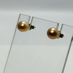 Marked A Sterling Silver Peach Colored Pearl Earring. 1.43 G.