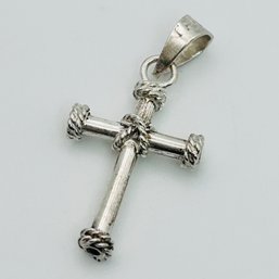 Taxco TD  85 Sterling Silver Cross Pendant 1.24 G