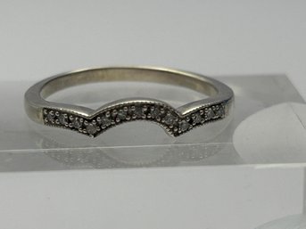 Sterling Silver SK Ring With Clear Stones Size 7, 1.83 G