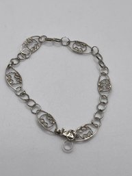 Sterling- Chain Bracelet  1.77g   Sz. 6