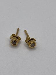Sterling Gold Toned Stud Earrings With Clear Gem  0.75g