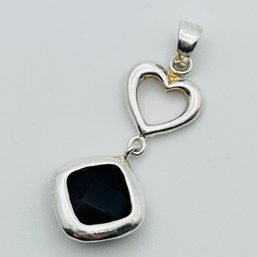 Sterling Silver Black Stone And Heart Dangle Pendant 1.62 G