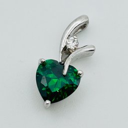 Sterling Silver Green Stone Heart Pendant 1.96 G