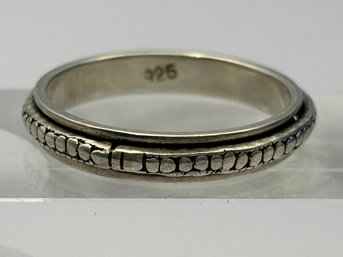 Sterling Silver Spinner Band With Circle Design Details Size 14, 5.57 G