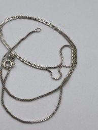 Italy - Sterling Petite Box Chain  1.94g   18'long