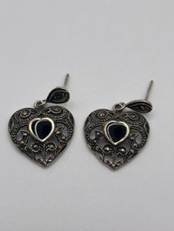 Heart Shaped Filigree Earrings With Black Stone Center 4.92g