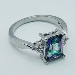 Sterling Silver Iridescent Square Stone 2.94 G In Prong Setting Size 9