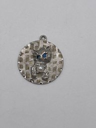 MM Sterling Round Pendant With Cat 4.56g