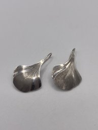 Sterling Shell Shaped Hook Earrings 3.63g