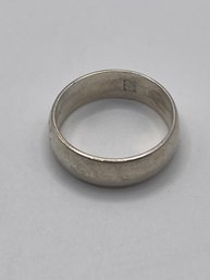 Wide Sterling Band 4.08g  Size 7.5