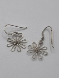 Sterling Flower Earrings 1.00g