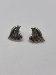 Sterling Wave Design Stud Earrings 1.05g