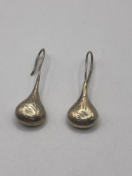 Sterling Drop Earrings With Teardrop Shape And Leaf Design 2.76g