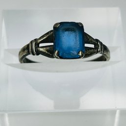 Sterling Silver Ring Prong Setting Vibrant Blue Stone Size 7.5, 2.14 G