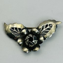 BEAU Sterling, Silver Brooch  With Leaf And Flower Detail 3.62 G