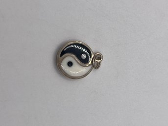 Sterling Yin And Yang Charm  3.0g