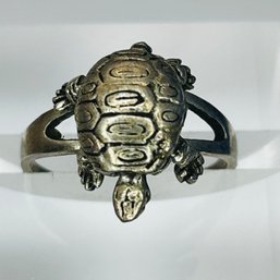 Sterling Silver Fashion Ring With Turtle Detail, Moving Head And Legs Size 6, 3.11 G