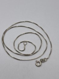 Italy - Sterling Box Chain   1.90g    18'long