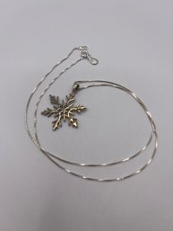 Italy - Sterling Chain With Snowflake Pendant   3.17g    18'long
