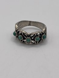Vintage Sterling Ring With Turquoise Stones  4.0g   Sz. 6