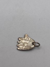 Sterling Hand Charm  0.67g