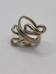 Sterling Ring With Swirl Design   4.06g     Sz. 7