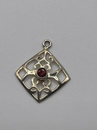 Sterling Square Pendant With Red Gem   1.30g
