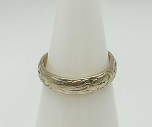 Small Sterling Ring With Etching 2.15g  Size 3.5