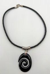 RLM STUDIO Necklace With Modern Swirl Pendant And Sterling Settings 25.10g