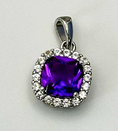 SUN Sterling Round Pendant With Purple Solitaire 1.38g