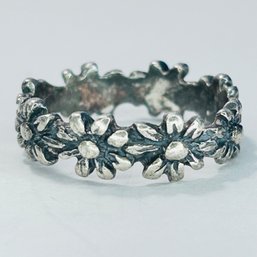 Sterling Silver Daisy Ring With Unknown Markings See Picture Size 5.5, 3.18 G