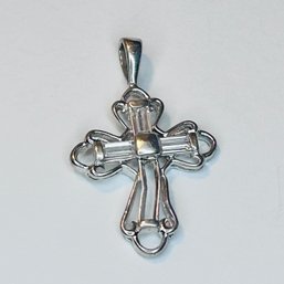 China Sterling Silver Cross Pendant 1.55 G