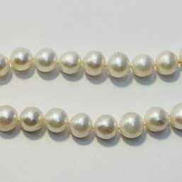 Beautiful Pearl Bracelet Sterling Silver Clasp 13.51 G
