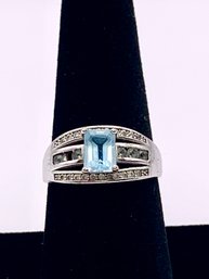 Sterling Silver Ring With Clear And Sky Blue Rhinestones Size 7/7.5 2.7g Damaged