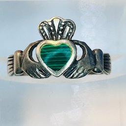 Sterling Silver CLADDAGH Ring With Green Stone Size 7.5, 2.85 G