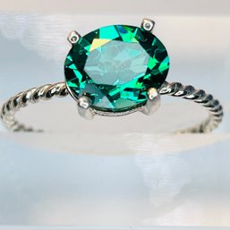 Sterling Silver Twisted Band With Brilliant Greenstone Size 11, 2.62 G