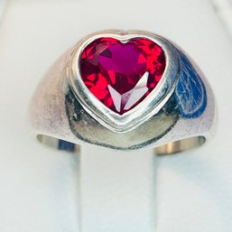 Sterling Silver Ring Red Heart Stone Size 6, 3.96 G