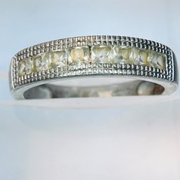 A Sterling Silver Channel Ring With Clear Stone Size 8, 2.86 G