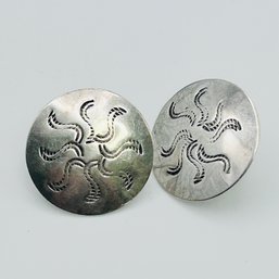 Sterling Silver Disc Pushback Earrings, Sun Detail 3.28 G