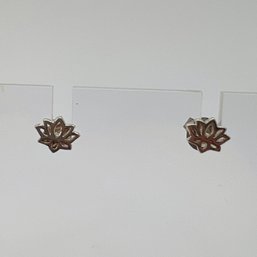 Sterling Silver Lotus Earrings 0.65 G