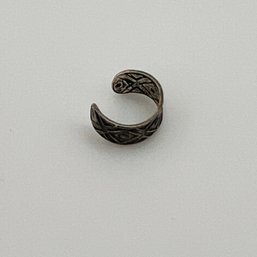 Sterling Silver Ear Cuff With Design Unknown Marking 0.30 G