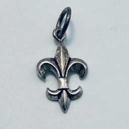 Sterling Silver Pendant 1.26 G