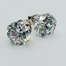 Sterling Silver Vibrant Rhinestone Studs 2.58 G