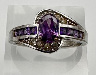 Amethyst 14K Gold Cocktail Ring Size 8.25 3.3 G Approximately 0.50 TCW
