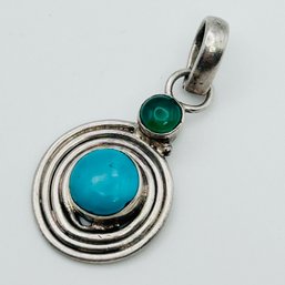 Turquoise Sterling Silver Pendant In Hand Formed Setting Green Stone Detail 4.88 G