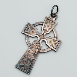 Sterling Silver Vintage Cross Pendant, 3.06 G